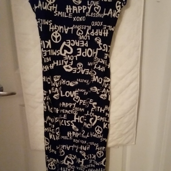 Dress - Picture 1 of 2